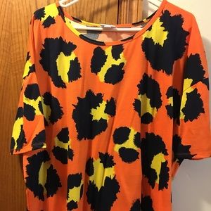 Lularoe irma size xl